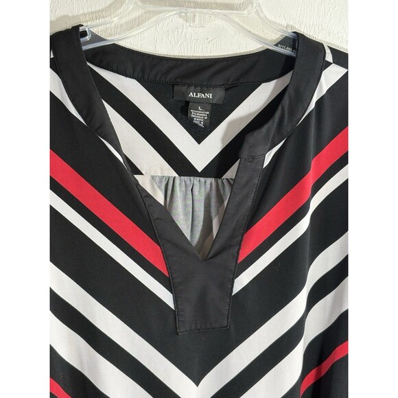 ALFANI Large Black, White, Red 3/4 Sleeve Women’s Ruched Hem Split V-neck Blouse - Picture 5 of 9